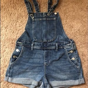 Old navy overall shorts